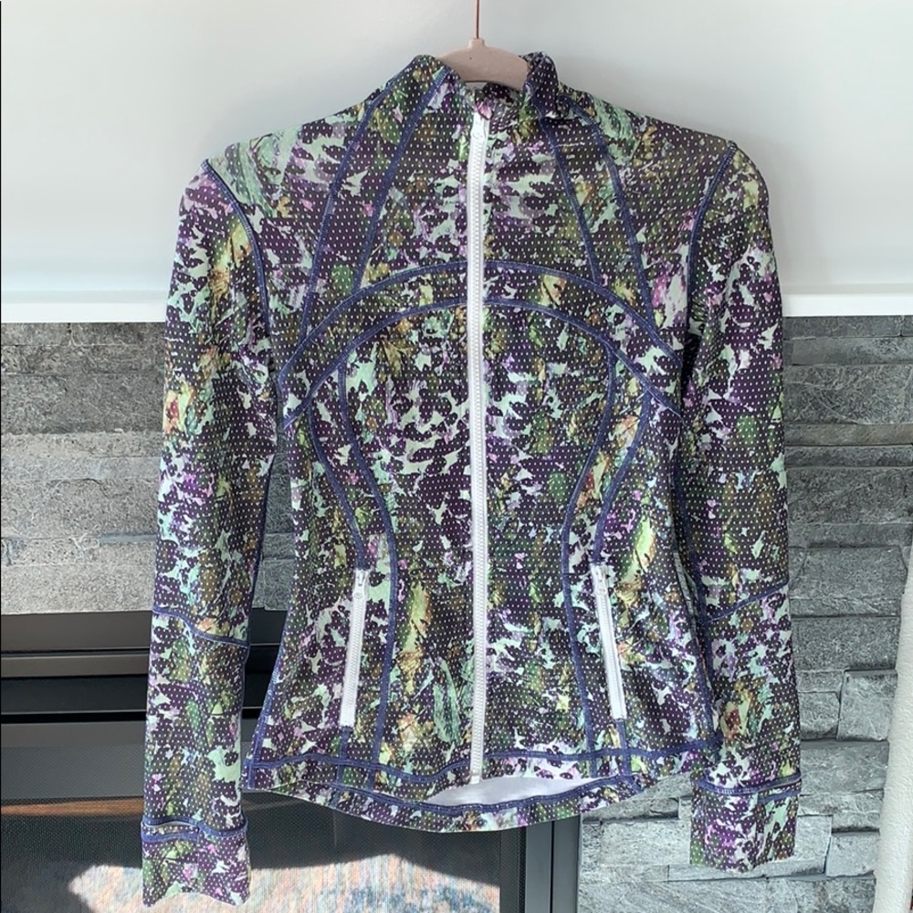 Lululemon Define Jacket - Picture 2 of 9